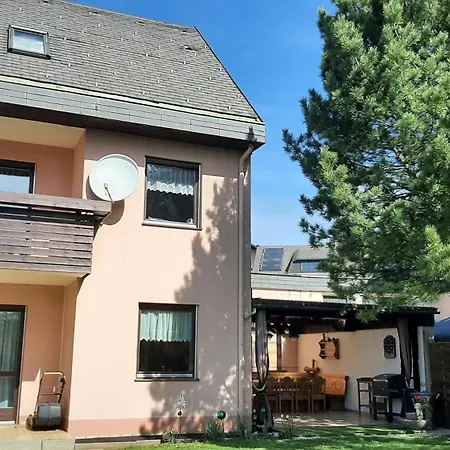 Haus Am Ring 펜션 *